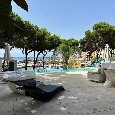 Casa Pareada Cabopino Marbella