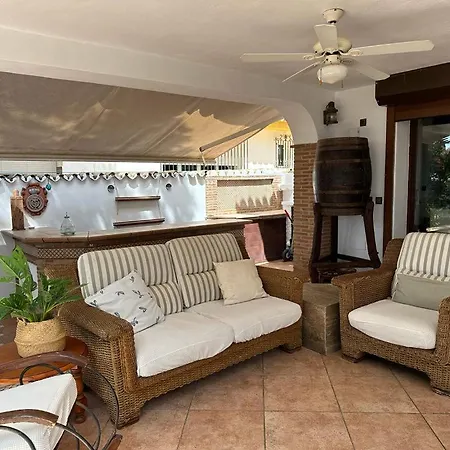Casa Pareada Cabopino Holiday home